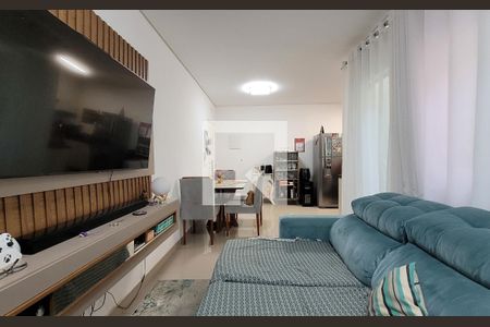 Sala de apartamento para alugar com 2 quartos, 63m² em Parque Oratório, Santo André