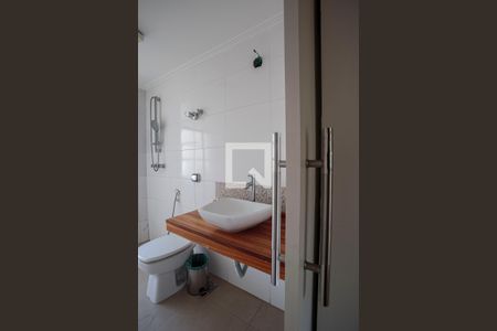 Apartamento à venda com 85m², 3 quartos e 1 vaga Apartamento à venda com 85m², 3 quartos e 1 vagaBanheiro