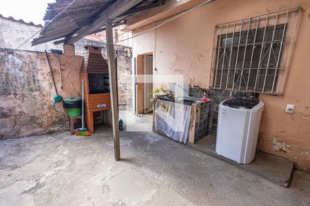 Casa à venda com 360m², 3 quartos e 2 vagas Casa à venda com 360m², 3 quartos e 2 vagasQuintal / area de serviço