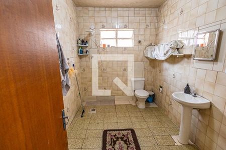 Casa à venda com 360m², 3 quartos e 2 vagas Casa à venda com 360m², 3 quartos e 2 vagasBanheiro