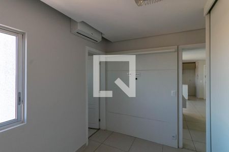 Quarto de apartamento para alugar com 2 quartos, 55m² em João Pinheiro, Belo Horizonte