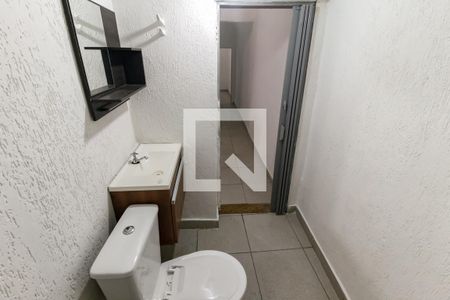 Banheiro de casa para alugar com 1 quarto, 125m² em Jardim das Palmas, São Paulo