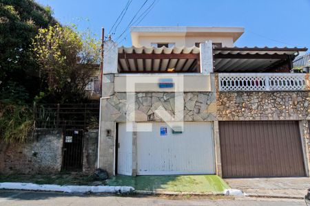 Casa para alugar com 125m², 3 quartos e 1 vaga Casa para alugar com 125m², 3 quartos e 1 vagaFachada + placa