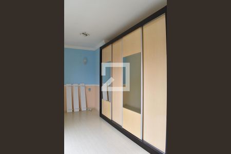 Casa de condomínio para alugar com 185m², 4 quartos e 2 vagasQuarto 2