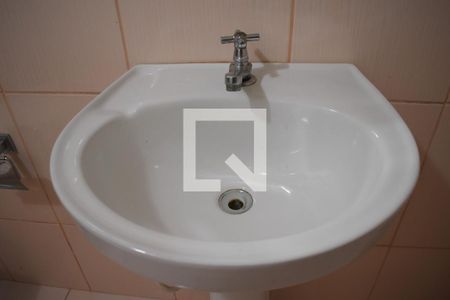 Casa de condomínio para alugar com 185m², 4 quartos e 2 vagasBanheiro 2