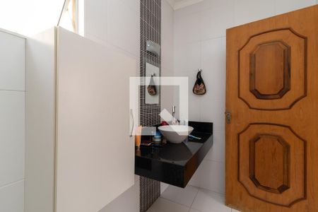 Casa à venda com 380m², 4 quartos e 2 vagasBanheiro 3