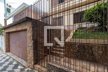 Casa à venda com 380m², 4 quartos e 2 vagasFachada