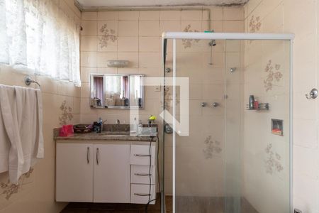 Casa à venda com 380m², 4 quartos e 2 vagasBanheiro da Suíte 2