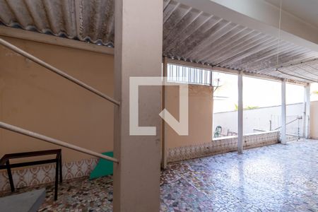 Casa à venda com 380m², 4 quartos e 2 vagasEdícula - Área de Serviço