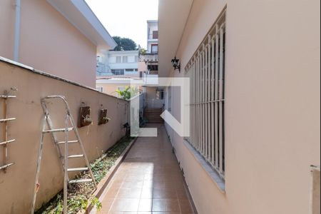 Casa à venda com 380m², 4 quartos e 2 vagasCorredor Lateral