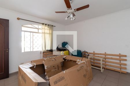 Casa à venda com 380m², 4 quartos e 2 vagasEdícula - Quarto