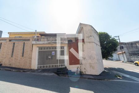 Casa à venda com 180m², 4 quartos e 2 vagasFachada