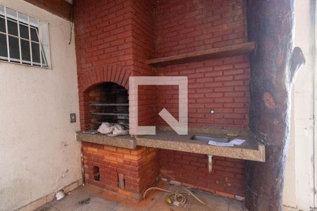 Casa à venda com 180m², 4 quartos e 2 vagasChurrasqueira