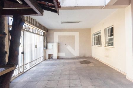 Casa à venda com 180m², 4 quartos e 2 vagasGaragem