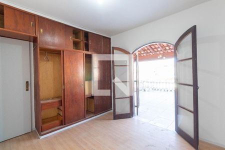 Quarto 1 de casa à venda com 4 quartos, 180m² em Jardim Fernandes, São Paulo