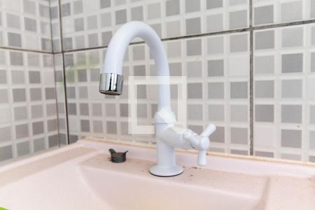 Casa à venda com 180m², 4 quartos e 2 vagasBanheiro - torneira
