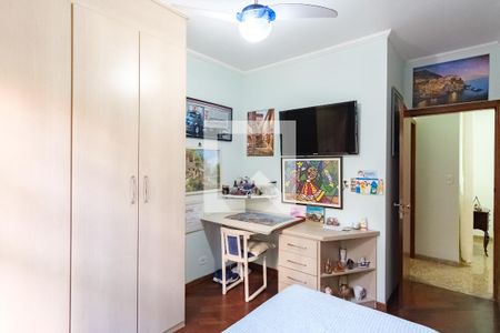 Casa à venda com 226m², 3 quartos e 3 vagasQuarto 2