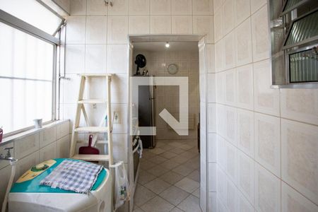 Apartamento à venda com 60m², 2 quartos e 1 vagaÁrea de Serviço