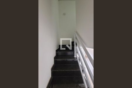 Apartamento para alugar com 160m², 3 quartos e 2 vagasEscada
