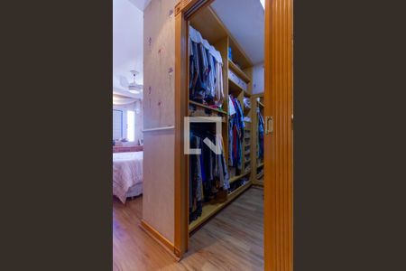 Apartamento à venda com 147m², 3 quartos e 2 vagas Apartamento à venda com 147m², 3 quartos e 2 vagasCloset da suíte 1