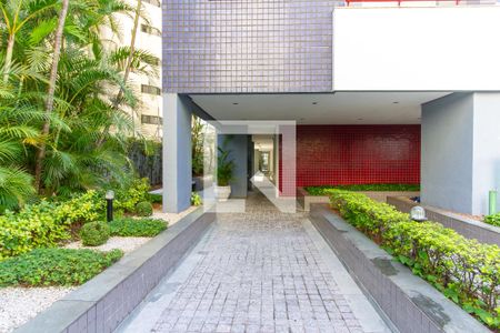 Apartamento à venda com 147m², 3 quartos e 2 vagas Apartamento à venda com 147m², 3 quartos e 2 vagasHall de entrada