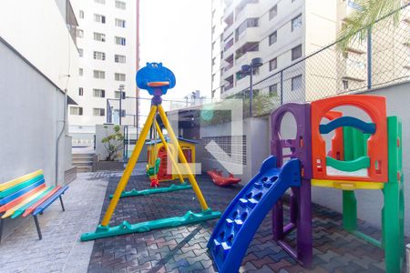 Apartamento à venda com 147m², 3 quartos e 2 vagas Apartamento à venda com 147m², 3 quartos e 2 vagasÁrea comum - Playground