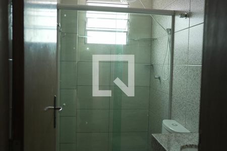 Banheiro de apartamento à venda com 2 quartos, 73m² em Goiânia, Belo Horizonte