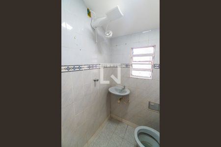 Casa à venda com 400m², 4 quartos e 3 vagasCasa 3 - Banheiro da Suite