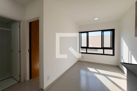 Sala e cozinha de apartamento para alugar com 1 quarto, 25m² em Ipiranga, São Paulo