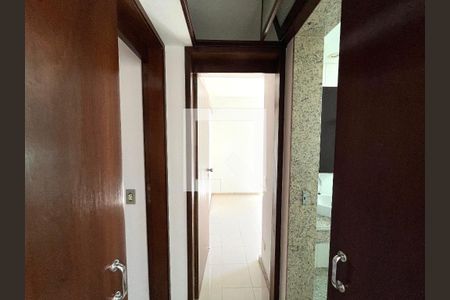 Apartamento à venda com 63m², 2 quartos e 1 vagaCorredor