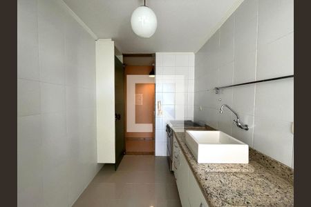 Apartamento à venda com 63m², 2 quartos e 1 vagaCozinha 