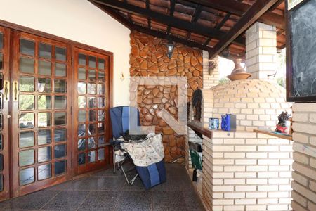 Casa de condomínio para alugar com 500m², 4 quartos e 2 vagasChurrasqueira