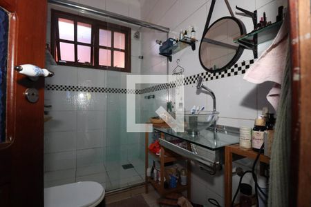 Casa de condomínio para alugar com 500m², 4 quartos e 2 vagasBanheiro da Suíte 2