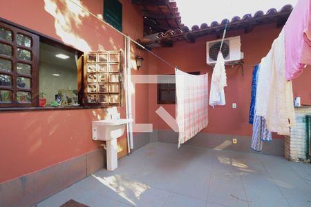 Casa de condomínio para alugar com 500m², 4 quartos e 2 vagasÁrea de Serviço