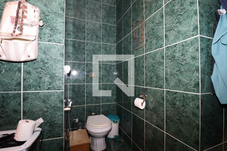 Casa de condomínio para alugar com 500m², 4 quartos e 2 vagasBanheiro da Suíte Master