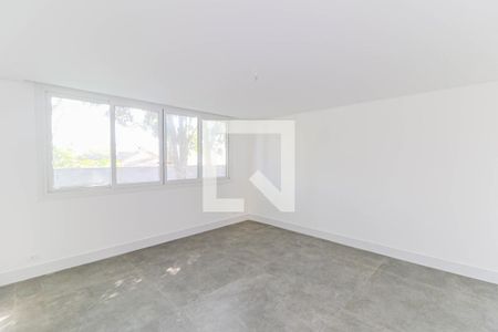 Casa de condomínio à venda com 719m², 4 quartos e 4 vagasSala de TV