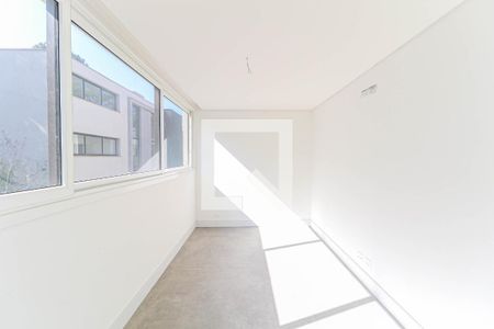 Casa de condomínio à venda com 712m², 4 quartos e 4 vagasEscritório