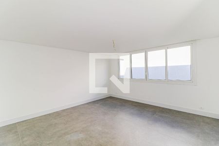 Casa de condomínio à venda com 712m², 4 quartos e 4 vagasSala de TV