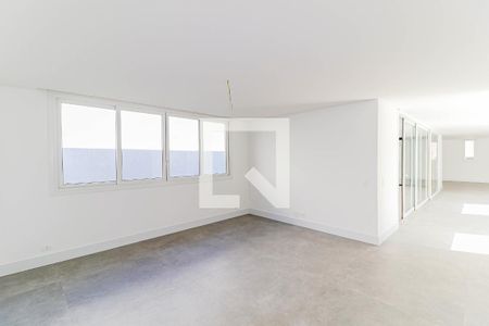 Casa de condomínio à venda com 712m², 4 quartos e 4 vagasSala de TV