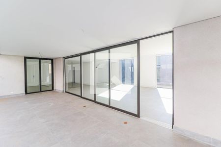 Casa de condomínio à venda com 712m², 4 quartos e 4 vagasVaranda