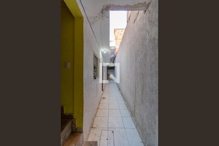 Casa para alugar com 44m², 1 quarto e sem vaga Casa para alugar com 44m², 1 quarto e sem vagaCorredor