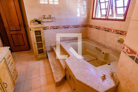 Casa à venda com 266m², 3 quartos e 3 vagasBanheiro