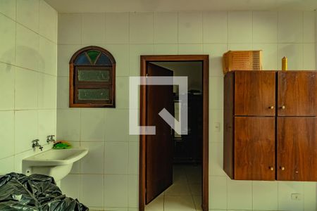 Casa à venda com 266m², 3 quartos e 3 vagasBanheiro da Garagem