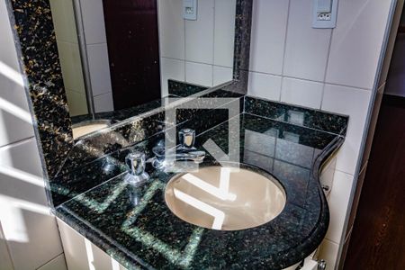 Casa à venda com 266m², 3 quartos e 3 vagasBanheiro