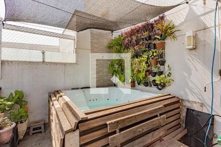 Apartamento à venda com 105m², 2 quartos e 1 vagaCobertura