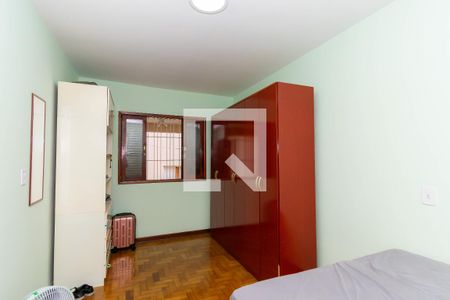 Casa à venda com 400m², 5 quartos e 2 vagas Casa à venda com 400m², 5 quartos e 2 vagasQuarto 3