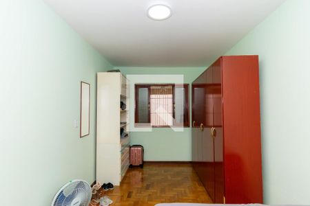 Casa à venda com 400m², 5 quartos e 2 vagas Casa à venda com 400m², 5 quartos e 2 vagasQuarto 3