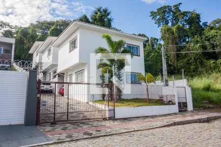 Fachada de apartamento para alugar com 1 quarto, 40m² em Itaguaçu, Florianópolis