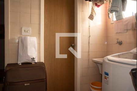 Apartamento à venda com 67m², 2 quartos e 1 vaga Área de Serviço