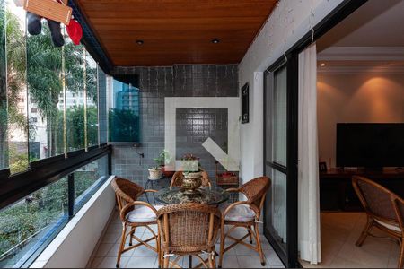 Apartamento à venda com 157m², 3 quartos e 3 vagas Apartamento à venda com 157m², 3 quartos e 3 vagasVaranda Sala